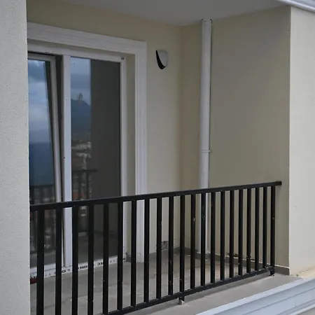 The Minimalist Escape Apartament