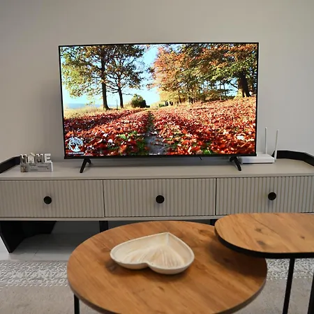 The Minimalist Escape *