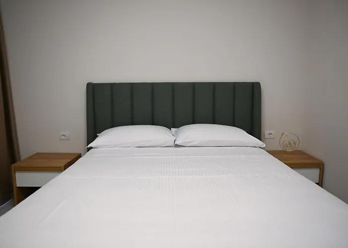 The Minimalist Escape Kamez